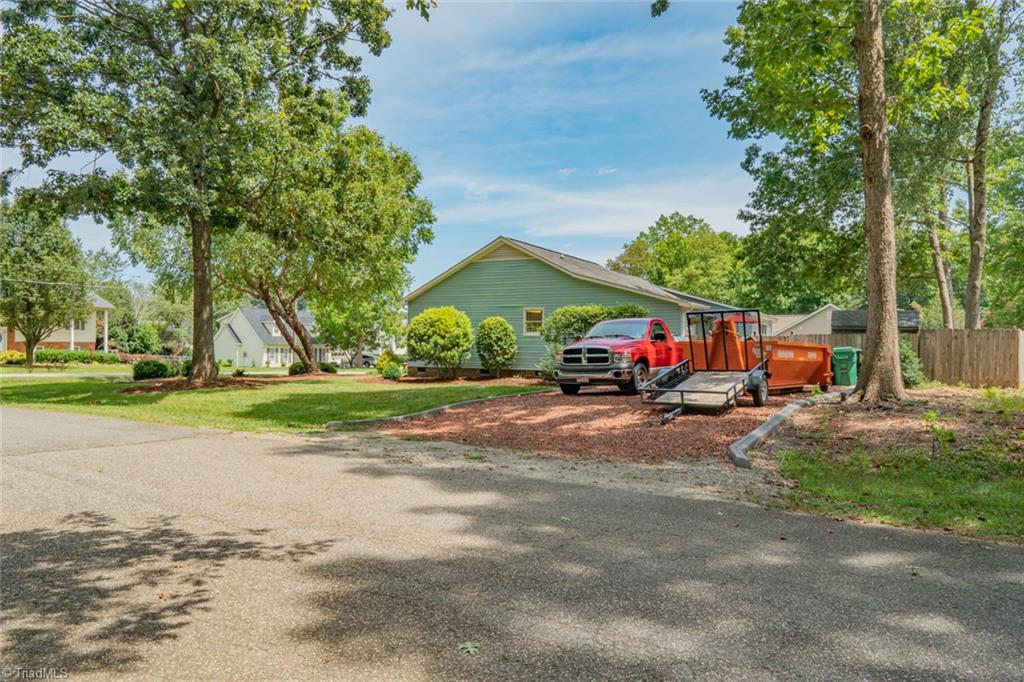 800 Burguss Road High Point, NC 27265 - Photo 41 of 47 Gallery Image 41
