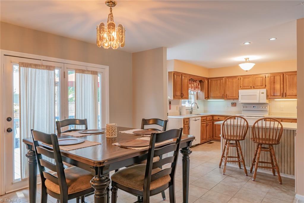 800 Burguss Road High Point, NC 27265 - Photo 7 of 47 Gallery Image 7