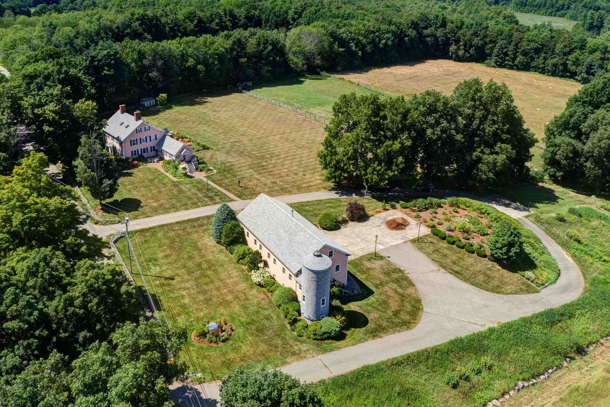 45 Stumpfield Road Kensington, NH 03833 - Photo 2 of 43