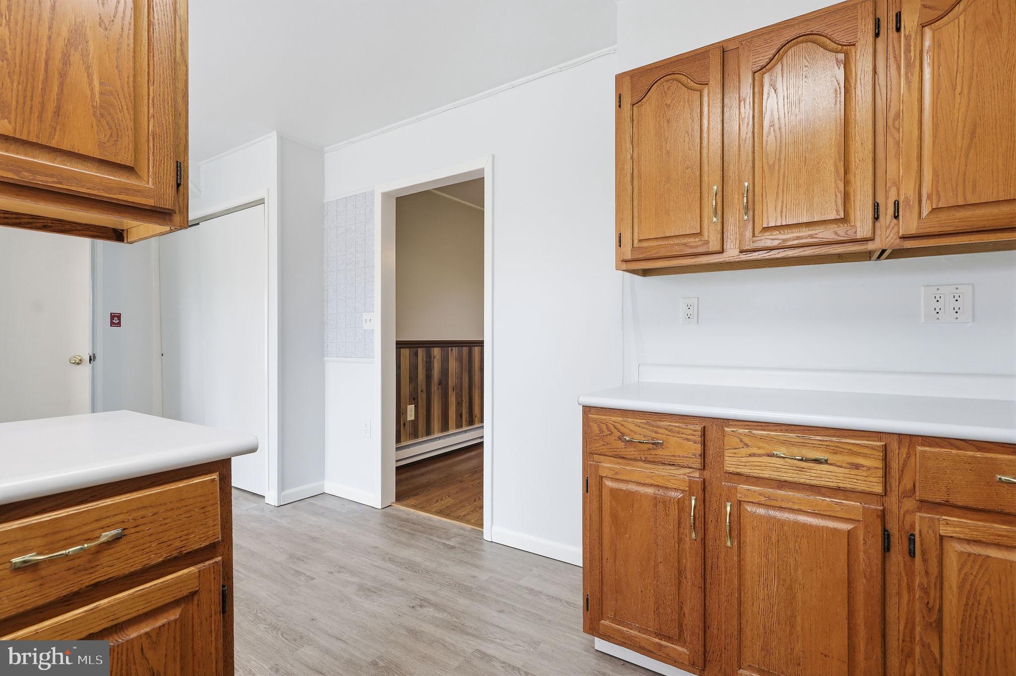 16 Tweed Road Levittown, PA 19056 - Photo 15 of 38 view