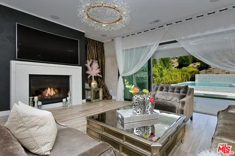 $2,699,000 | 20779 Liana Court, Porter Ranch, CA 91326