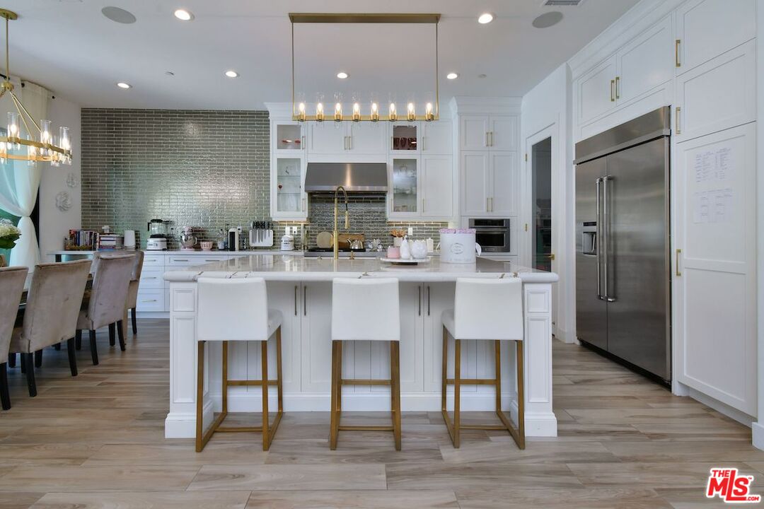 20779 Liana Court Porter Ranch, CA 91326 - Photo 16 of 66