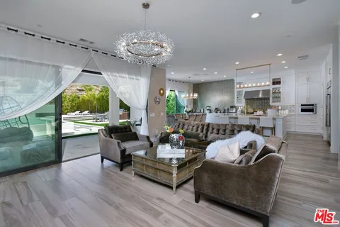 $2,799,000 | 20779 Liana Court, Porter Ranch, CA 91326