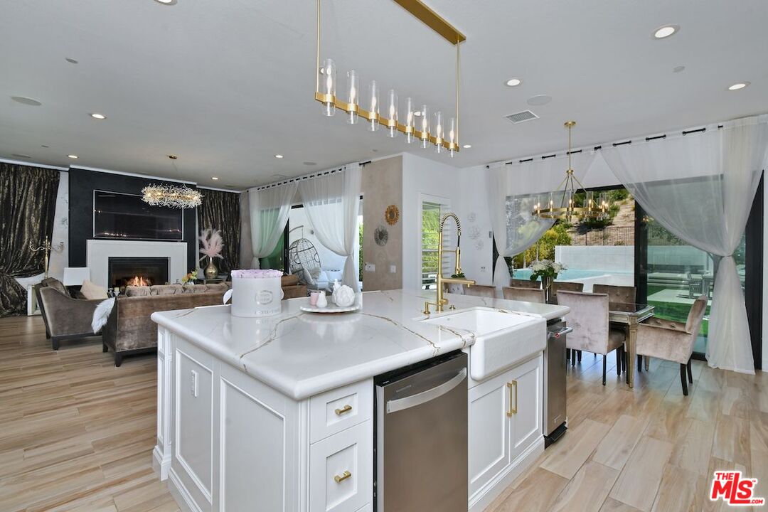 20779 Liana Court Porter Ranch, CA 91326 - Photo 24 of 66
