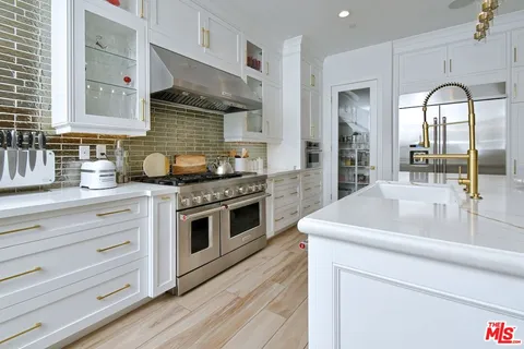$2,699,000 | 20779 Liana Court, Porter Ranch, CA 91326