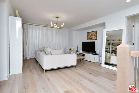 $2,699,000 | 20779 Liana Court, Porter Ranch, CA 91326