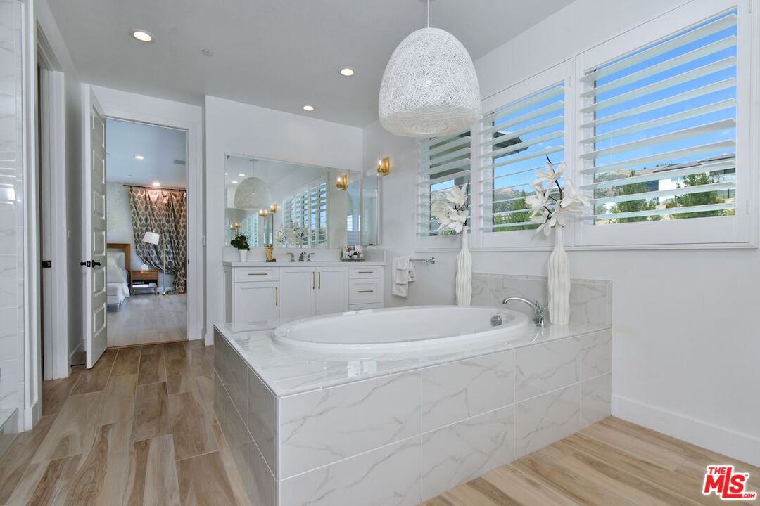 20779 Liana Court Porter Ranch, CA 91326 - Photo 42 of 66