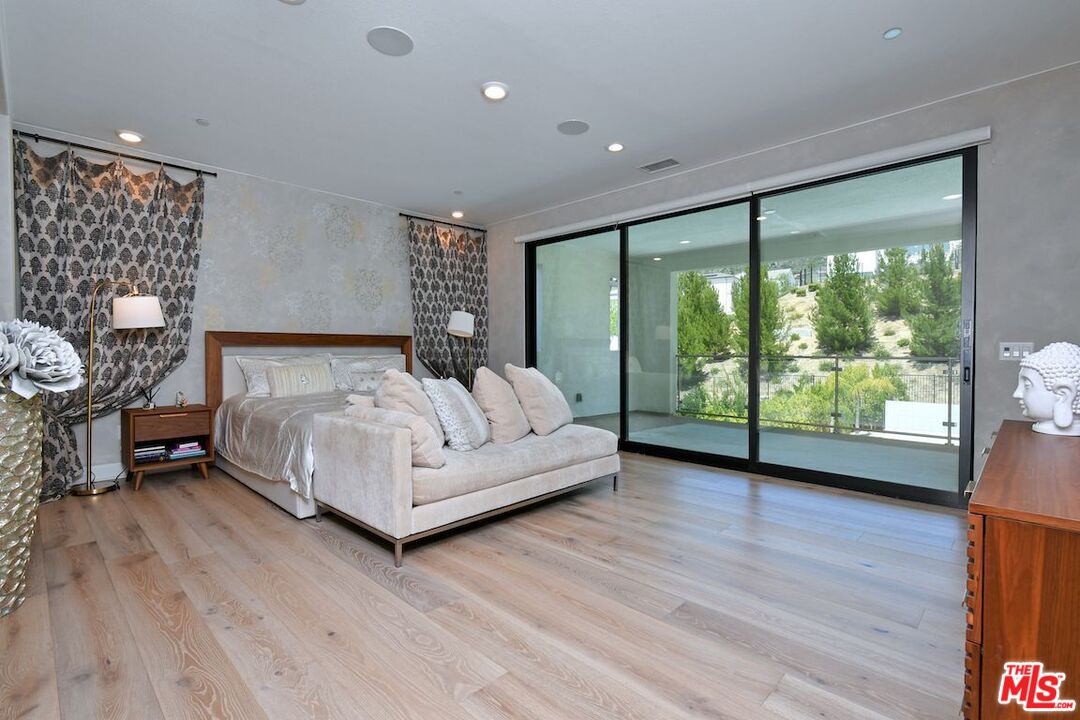 20779 Liana Court Porter Ranch, CA 91326 - Photo 43 of 69