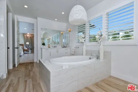 $2,699,000 | 20779 Liana Court, Porter Ranch, CA 91326
