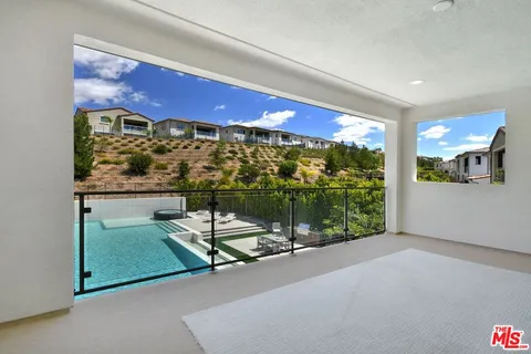 $2,699,000 | 20779 Liana Court, Porter Ranch, CA 91326