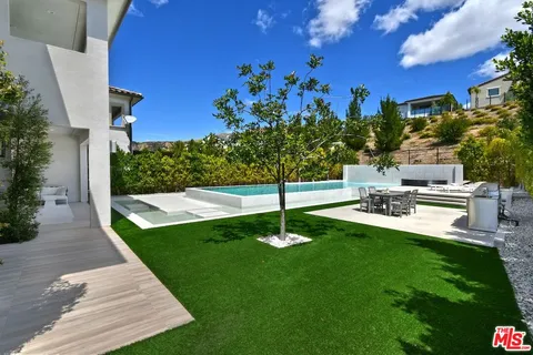 $2,699,000 | 20779 Liana Court, Porter Ranch, CA 91326