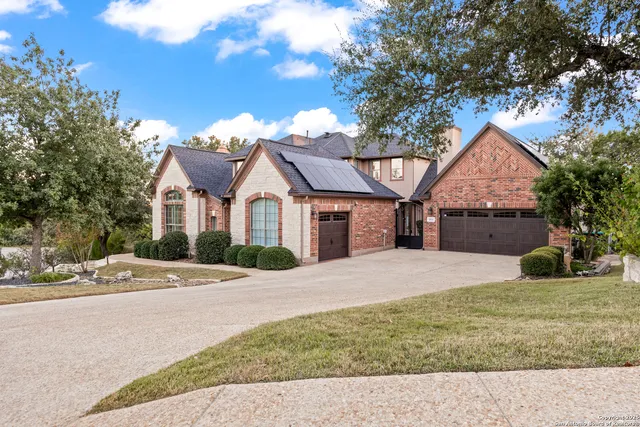 $899,900 | 8202 Plum Valley Drive, San Antonio, TX 78255