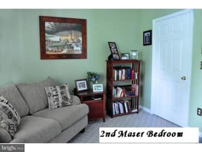 20415 Riverbend Square, Unit 101 Sterling, VA 20165 - Photo 14 of 23 2nd master with walk in closet