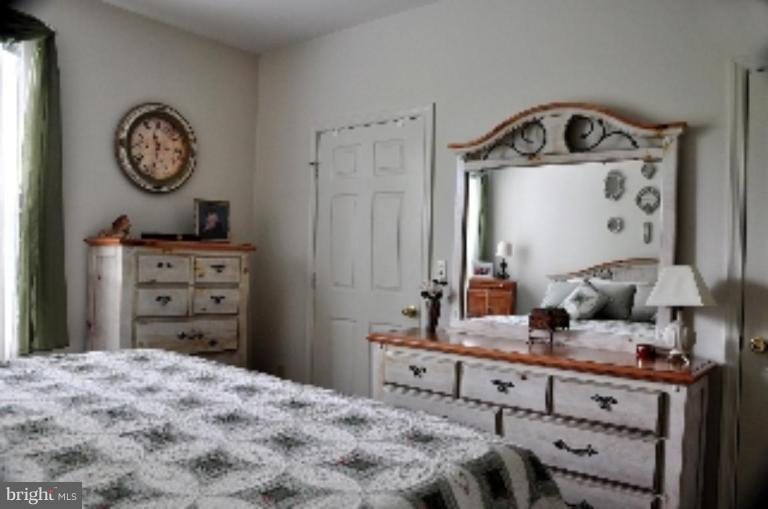 20415 Riverbend Square, Unit 101 Sterling, VA 20165 - Photo 6 of 23 Bedroom #1