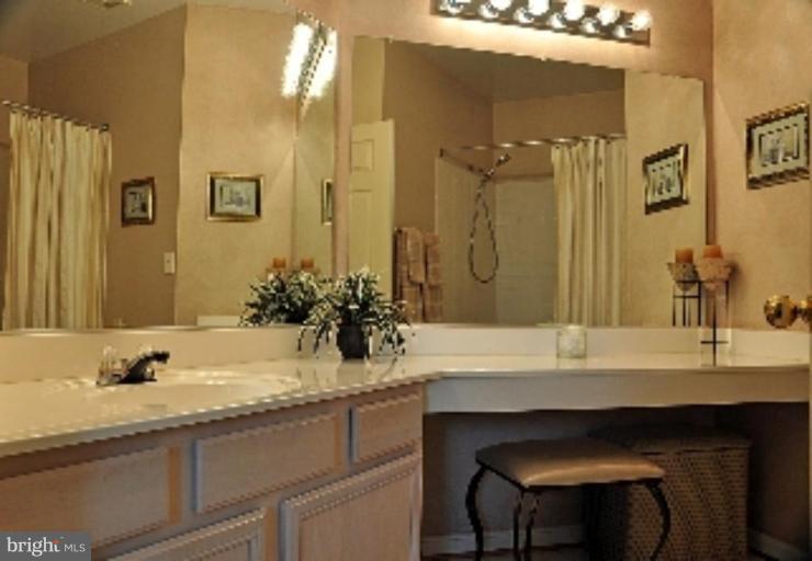 20415 Riverbend Square, Unit 101 Sterling, VA 20165 - Photo 8 of 23 Bath #1