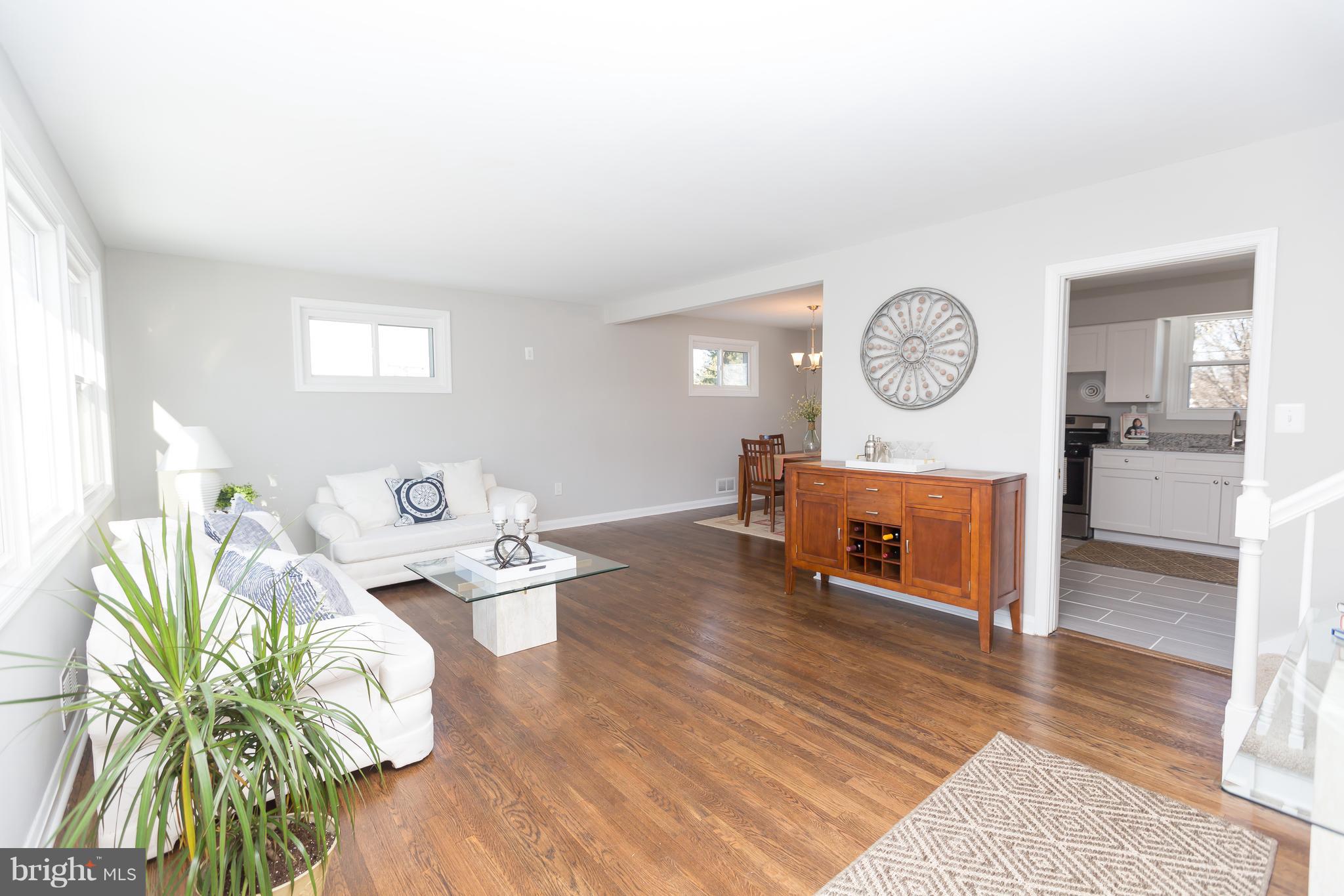14 Tenbury Road Lutherville-Timonium, MD 21093 - Photo 2 of 21 Gallery Image 2