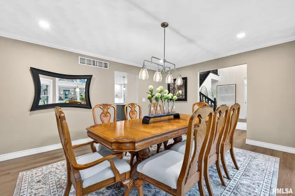 $950,000 | 3113 West Summerbend Court, Peoria, IL 61615