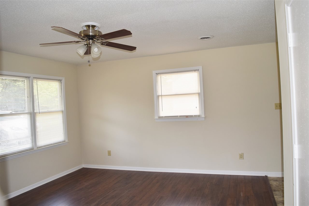 232 Wingo Road Wellford, SC 29385 - Photo 3 of 15 Gallery Image 3