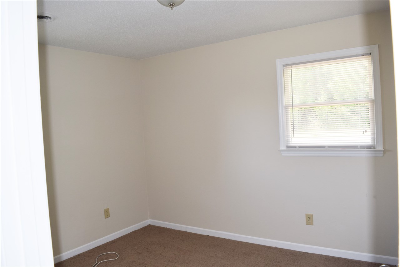 232 Wingo Road Wellford, SC 29385 - Photo 8 of 15 Gallery Image 8