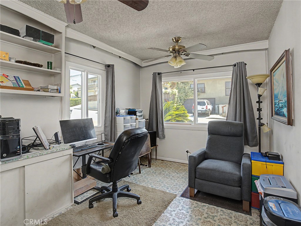 203 East Sycamore Avenue El Segundo, CA 90245 - Photo 11 of 21