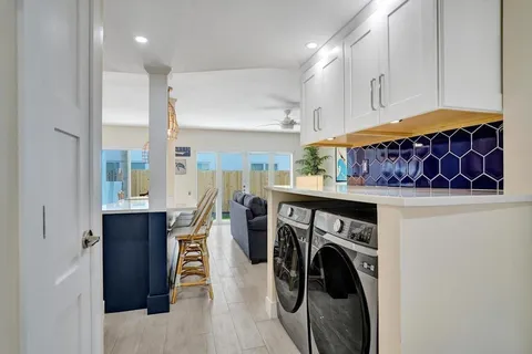 $585,000 | 4549 North Ocean Drive, Unit 1, Lauderdale-by-the-Sea, FL 33308