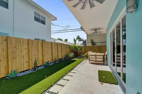 $585,000 | 4549 North Ocean Drive, Unit 1, Lauderdale-by-the-Sea, FL 33308