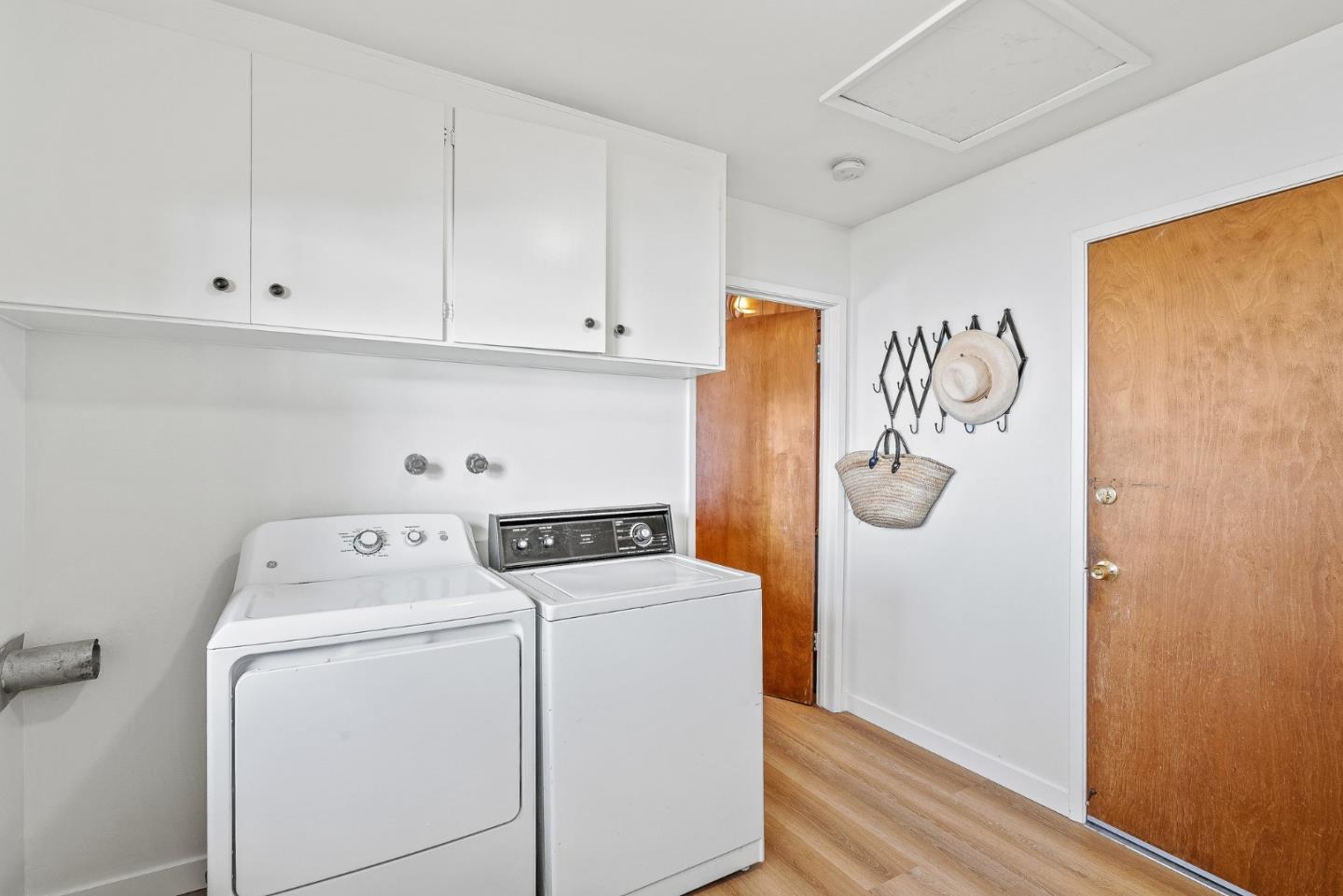 701 Seacliff Drive Aptos, CA 95003 - Photo 27 of 76