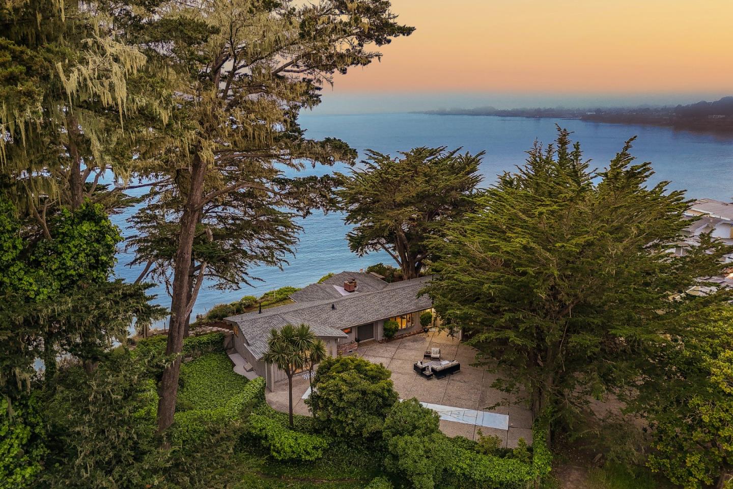 701 Seacliff Drive Aptos, CA 95003 - Photo 52 of 76 an aerial view of multiple house