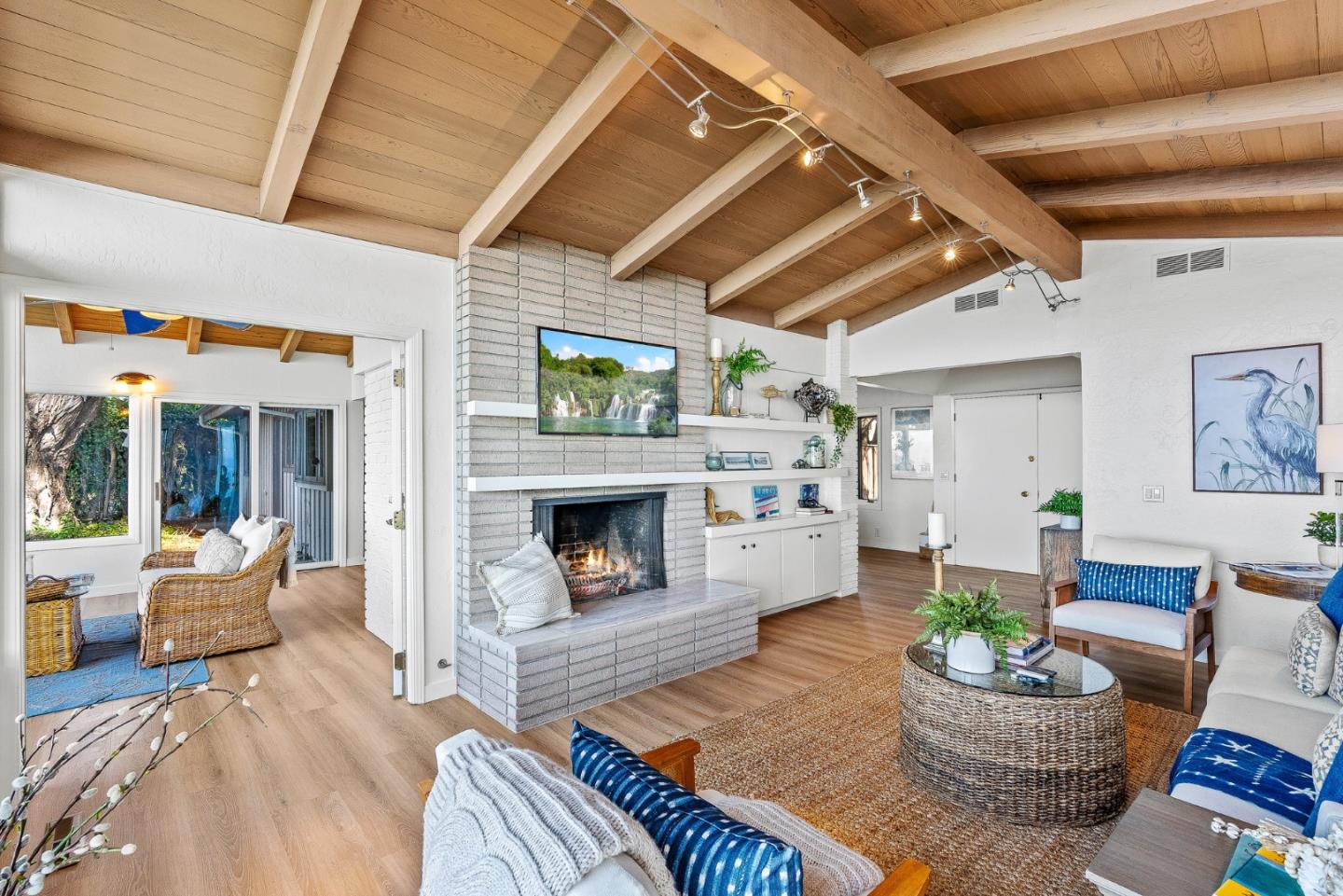 701 Seacliff Drive Aptos, CA 95003 - Photo 7 of 76