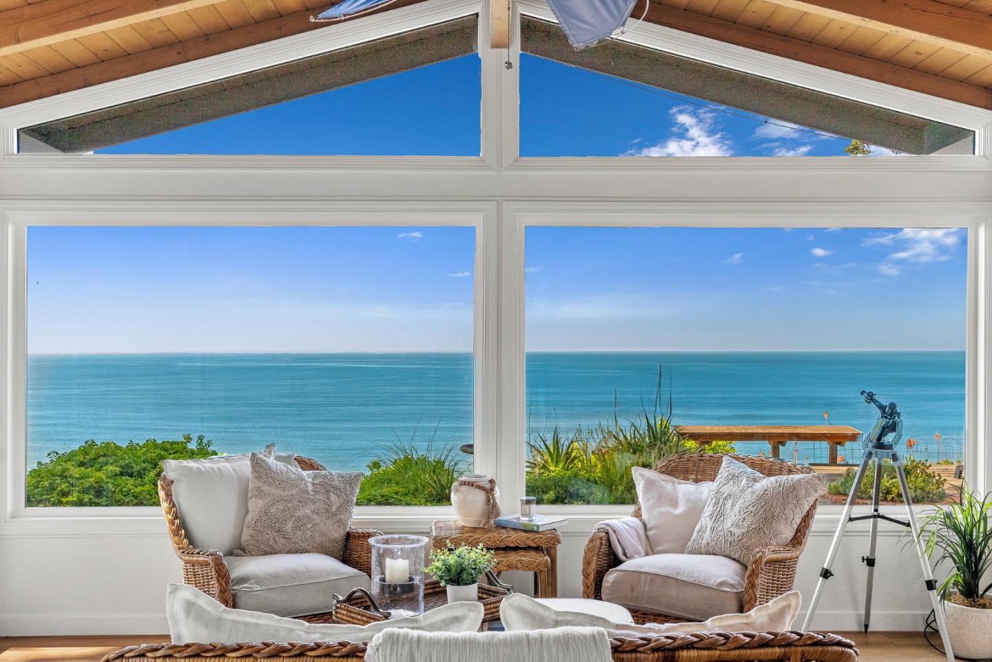 701 Seacliff Drive Aptos, CA 95003 - Photo 10 of 76