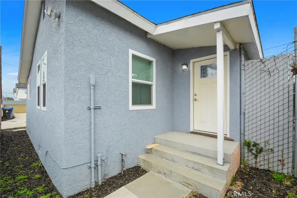 $972,500 | 817 Gulf Avenue, Wilmington, CA 90744