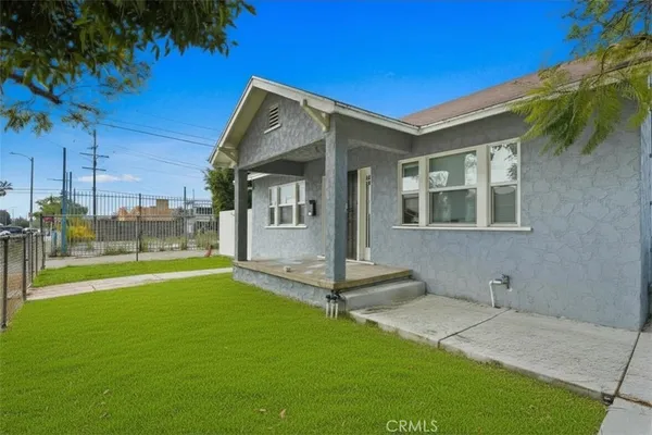 $972,500 | 817 Gulf Avenue, Wilmington, CA 90744