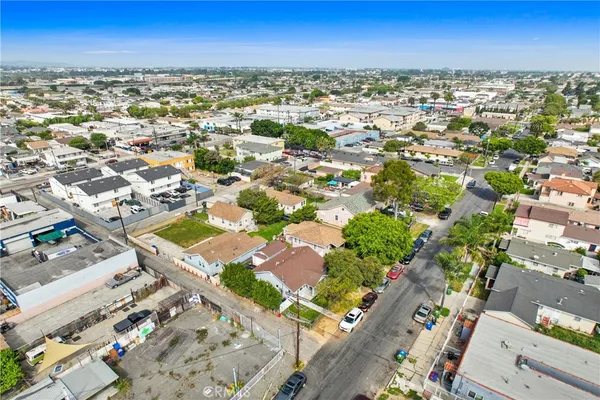 $972,500 | 817 Gulf Avenue, Wilmington, CA 90744