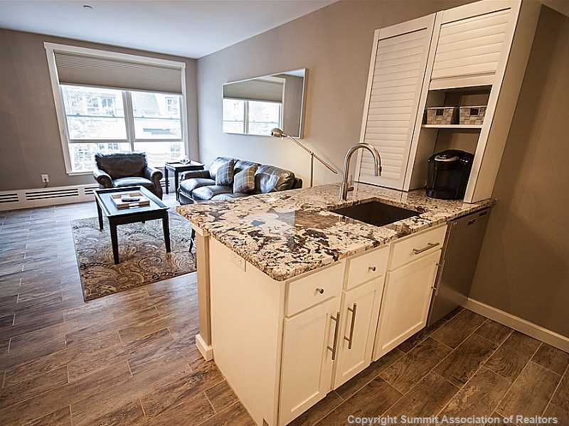 195 River Run Road, Unit 8054 Keystone, CO 80435 - Photo 7 of 24 Cafeteria/Kitchen.