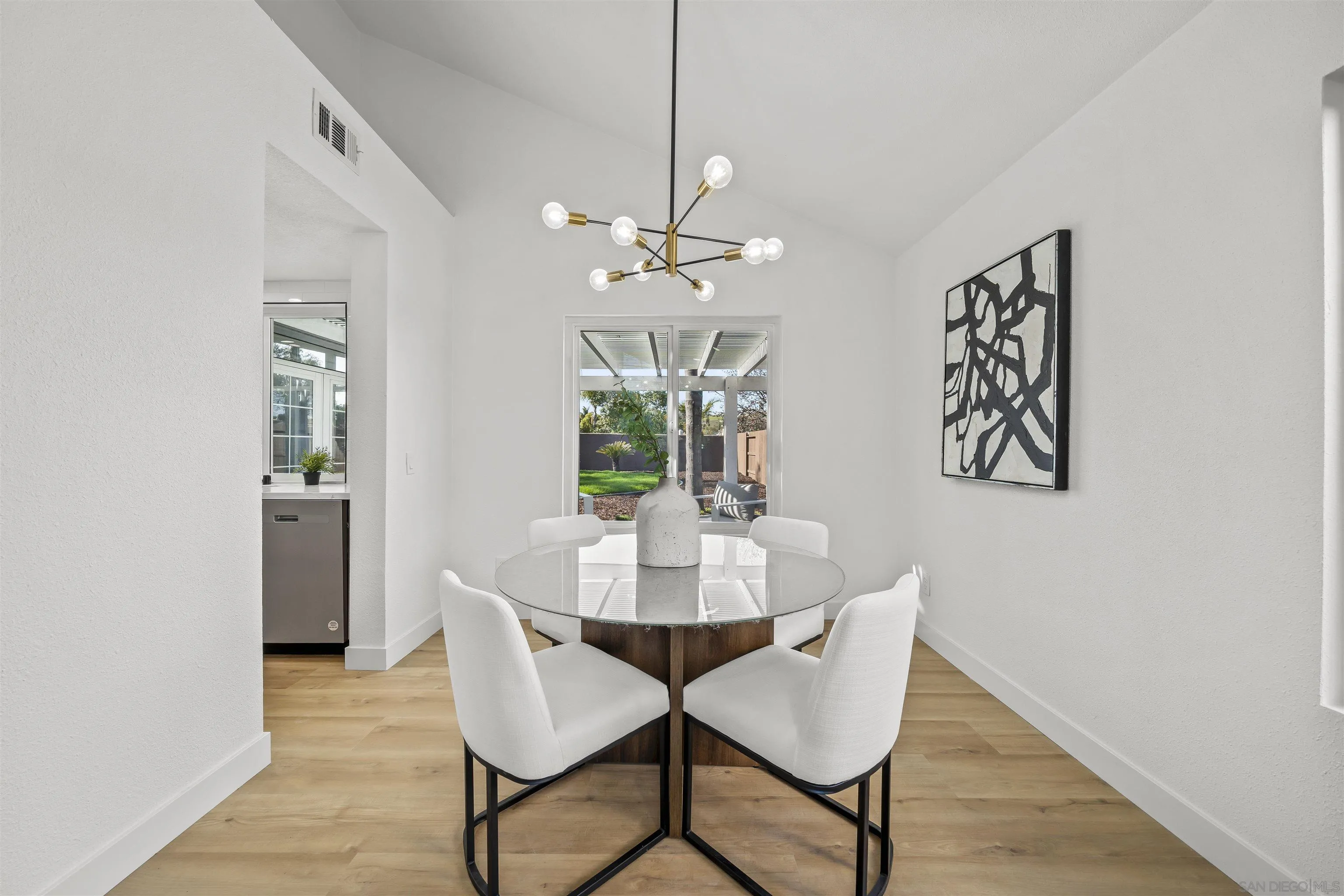 1513 Powell Road Oceanside, CA 92056 - Photo 10 of 59