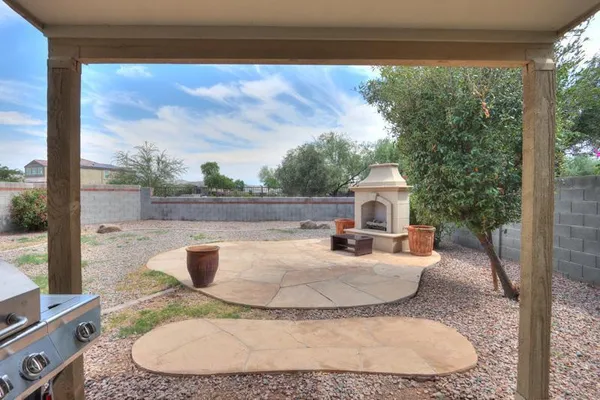$1,600 | 42277 West Posada Drive, Maricopa, AZ 85138