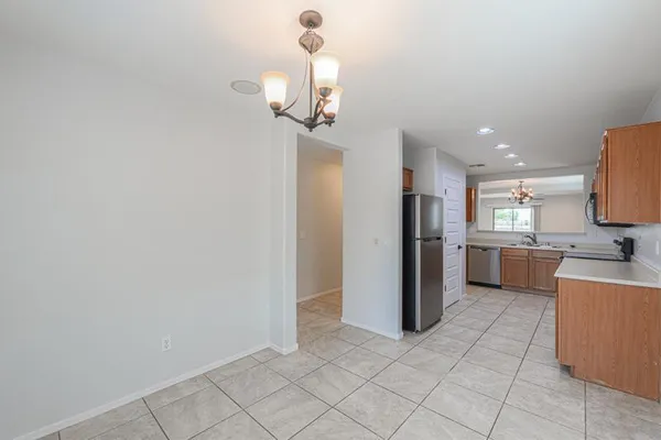 $1,600 | 42277 West Posada Drive, Maricopa, AZ 85138