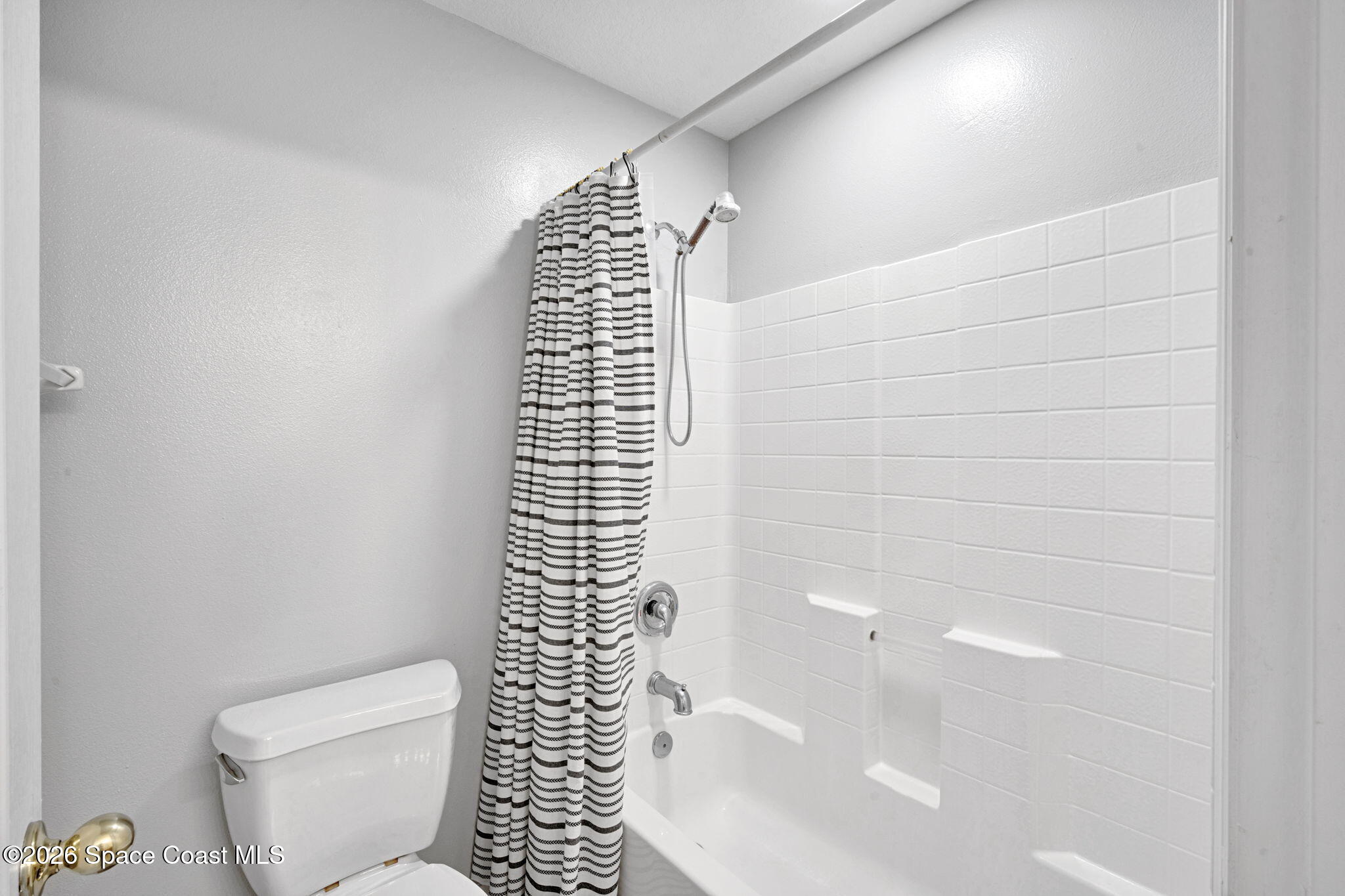 4126 Fitzroy Reef Drive Mims, FL 32754 - Photo 39 of 62 2nd floor Bathroom