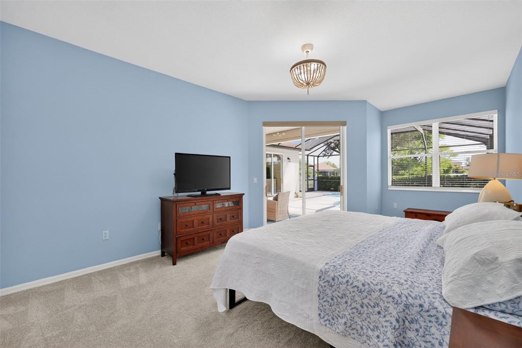 13332 Purple Finch Circle Lakewood Ranch, FL 34202 - Photo 12 of 45