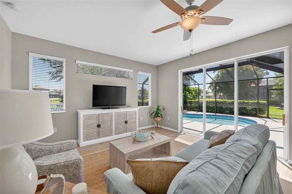 13332 Purple Finch Circle Lakewood Ranch, FL 34202 - Photo 22 of 45