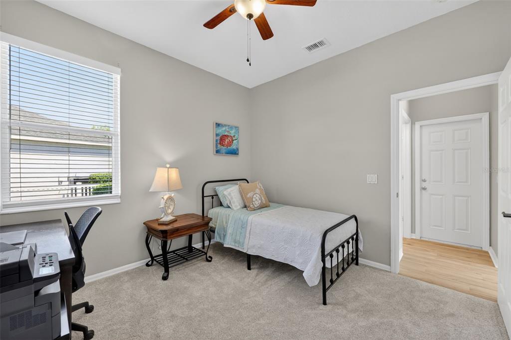 13332 Purple Finch Circle Lakewood Ranch, FL 34202 - Photo 23 of 45
