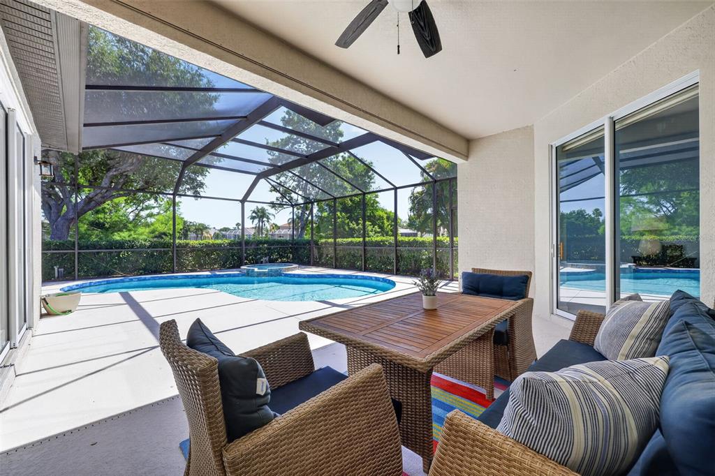 13332 Purple Finch Circle Lakewood Ranch, FL 34202 - Photo 34 of 45