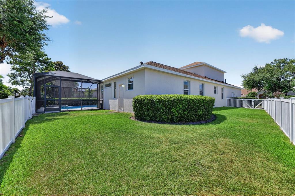 13332 Purple Finch Circle Lakewood Ranch, FL 34202 - Photo 38 of 45