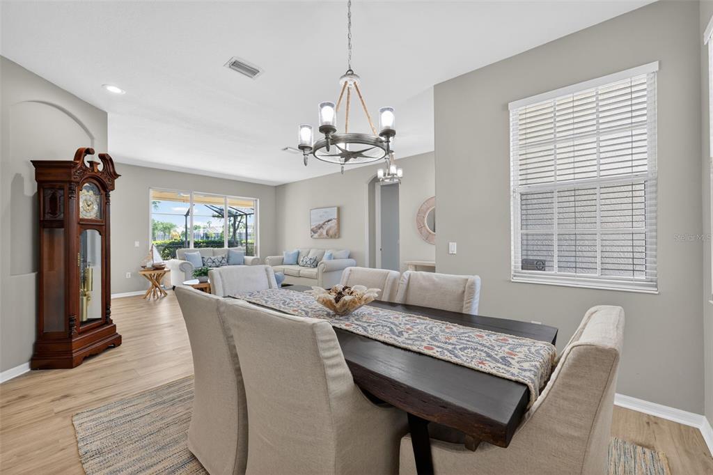 13332 Purple Finch Circle Lakewood Ranch, FL 34202 - Photo 10 of 45