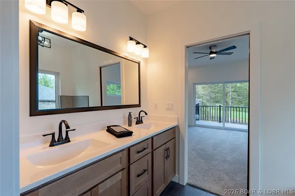 $1,190,000 | 106 West Cross Fox Trail, Camdenton, MO 65020