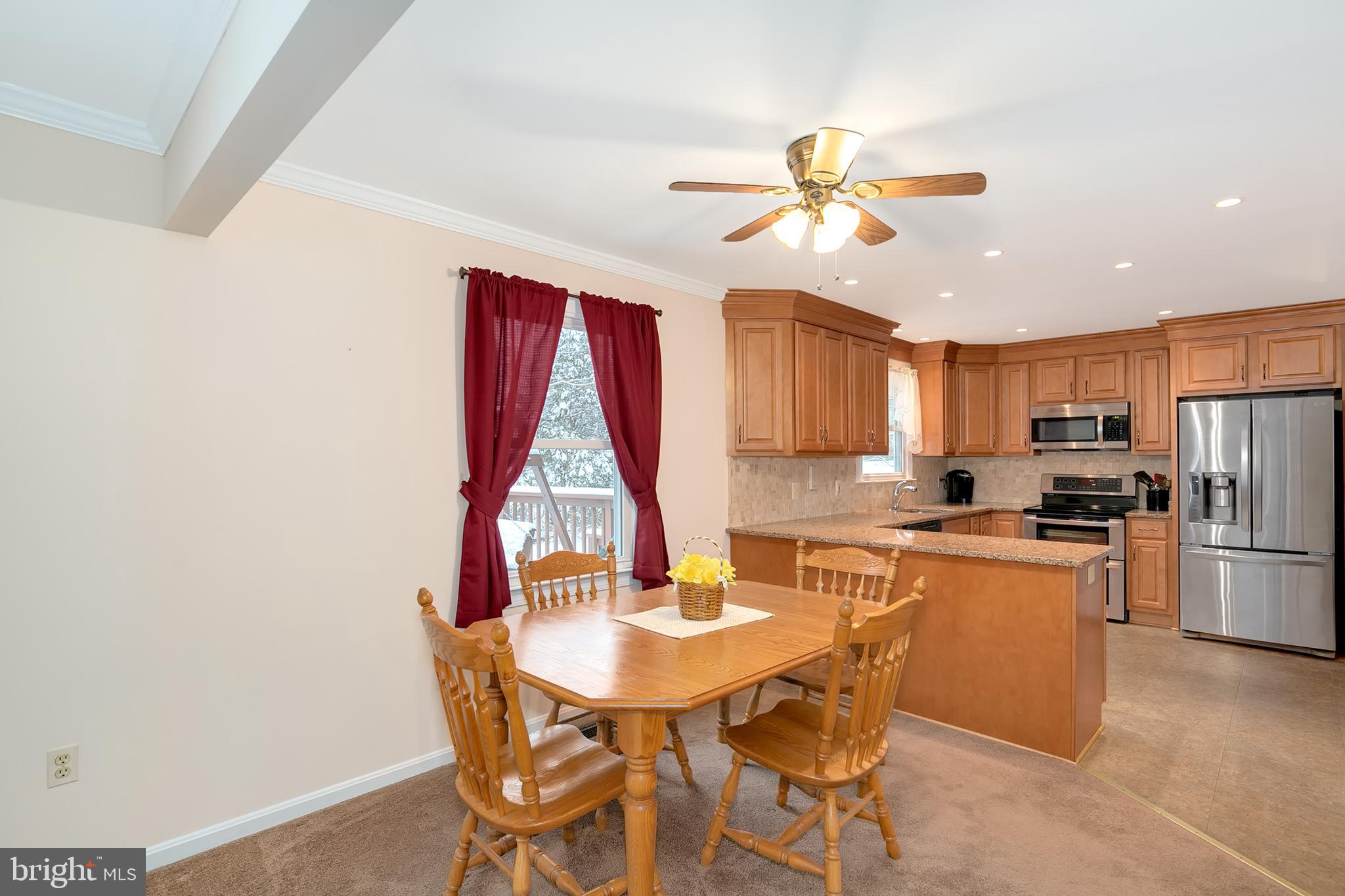 7927 Elizabeth Road Pasadena, MD 21122 - Photo 7 of 30 Gallery Image 7