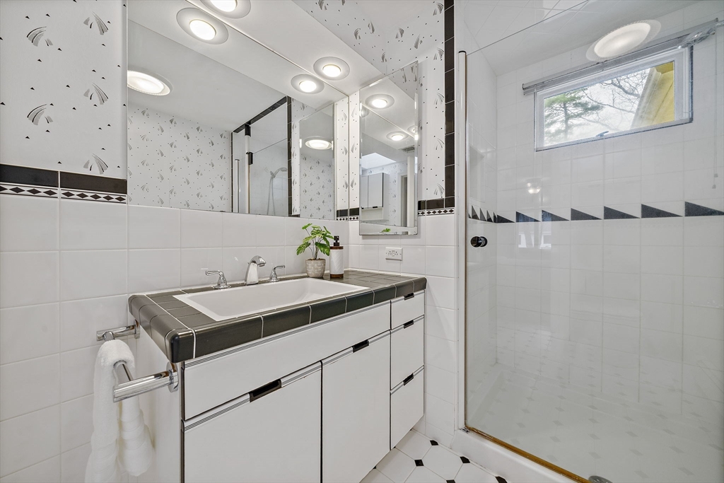20 Francis Road Sharon, MA 02067 - Photo 13 of 27