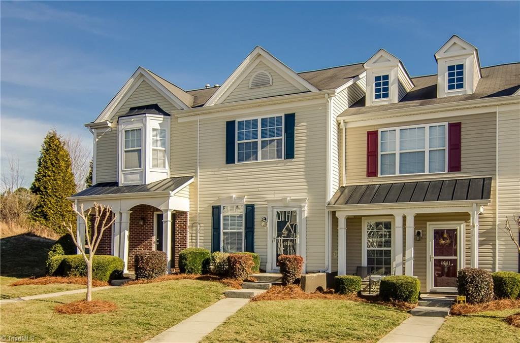 4039 Tarrant Trace Circle High Point, NC 27265 - Photo 2 of 28