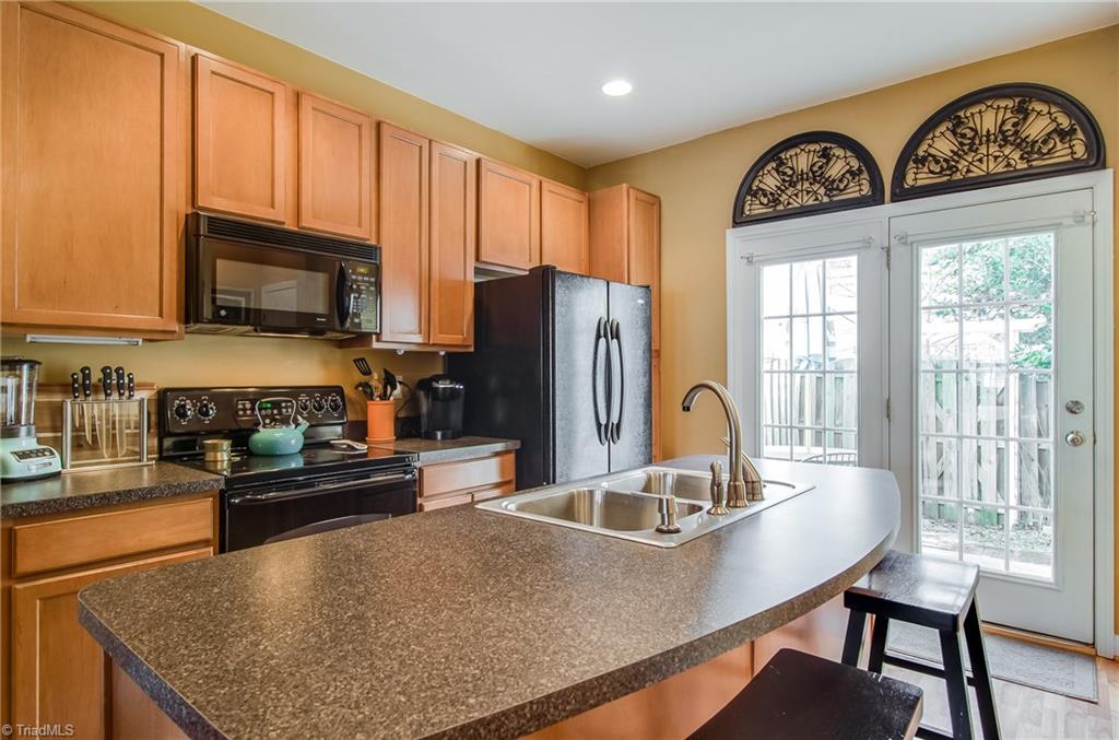 4039 Tarrant Trace Circle High Point, NC 27265 - Photo 11 of 28