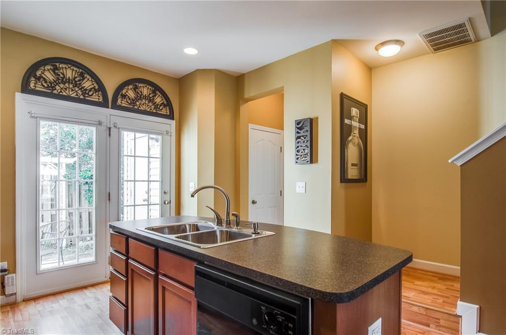 4039 Tarrant Trace Circle High Point, NC 27265 - Photo 8 of 28